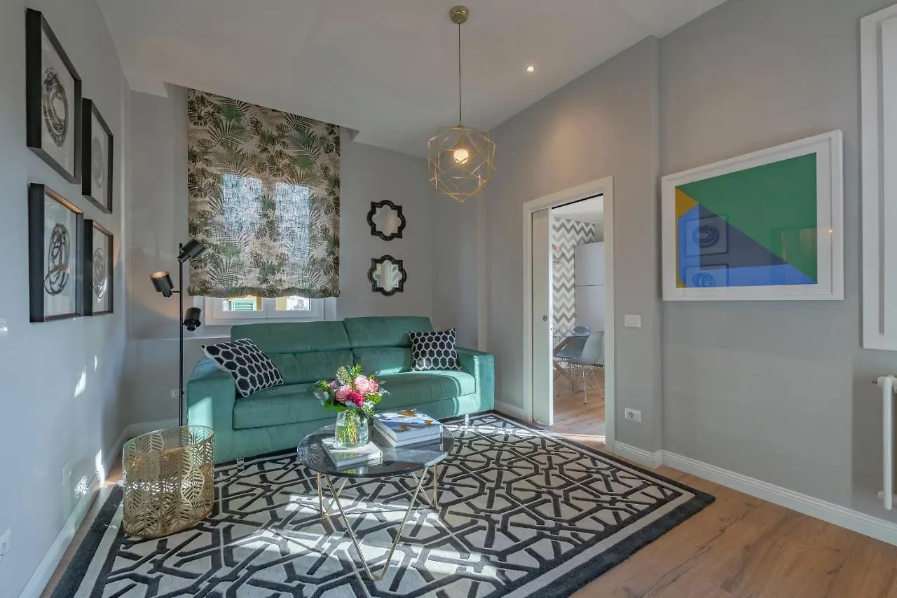 Apartments Florence-Flamingo Luxury 0*, Florence